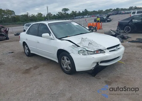 2000 Honda Accord 3.0 Ex from USA, damaged, VIN 1HGCG1650YA086385